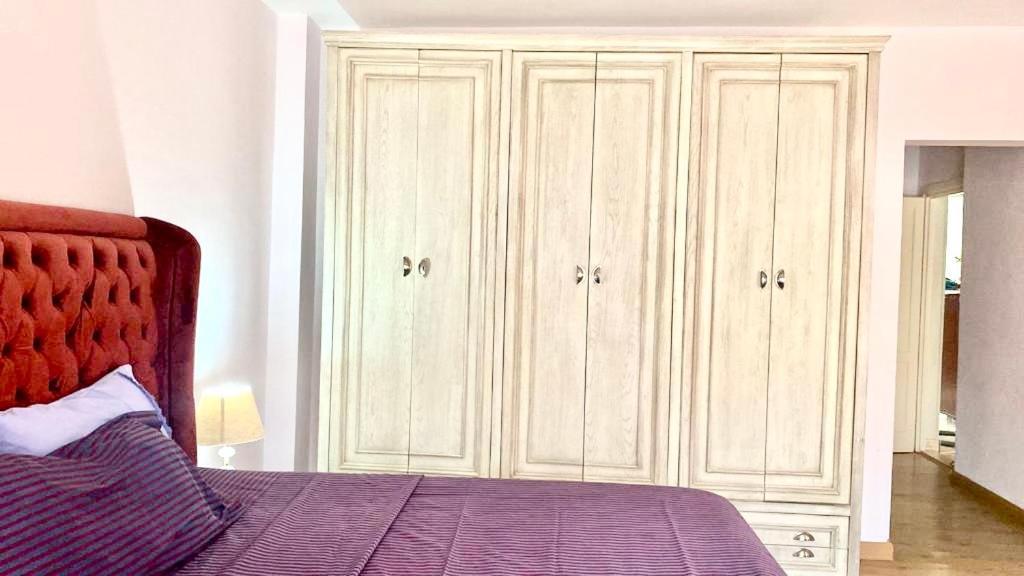 Luxurious 3 Bedroom Rustic Apartment Overlooking Huge Garden - For Families And Couples ไคโร ภายนอก รูปภาพ
